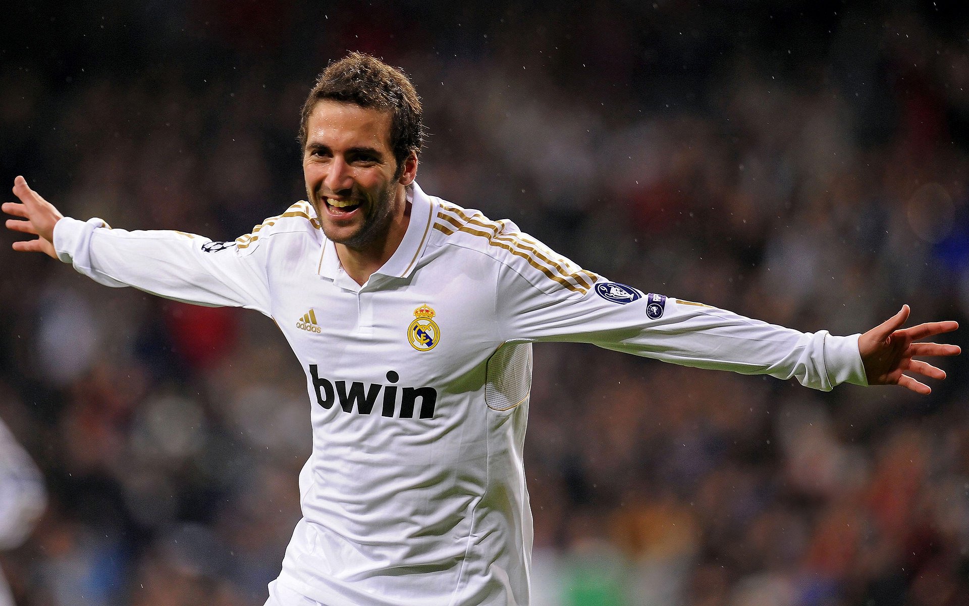 哈兰德在欧洲赛场的高效数据继续刷新纪录，哈兰德经典比赛